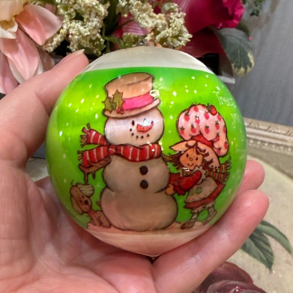 Vintage 1982 Strawberry Shortcake Satin Ornament FLAW